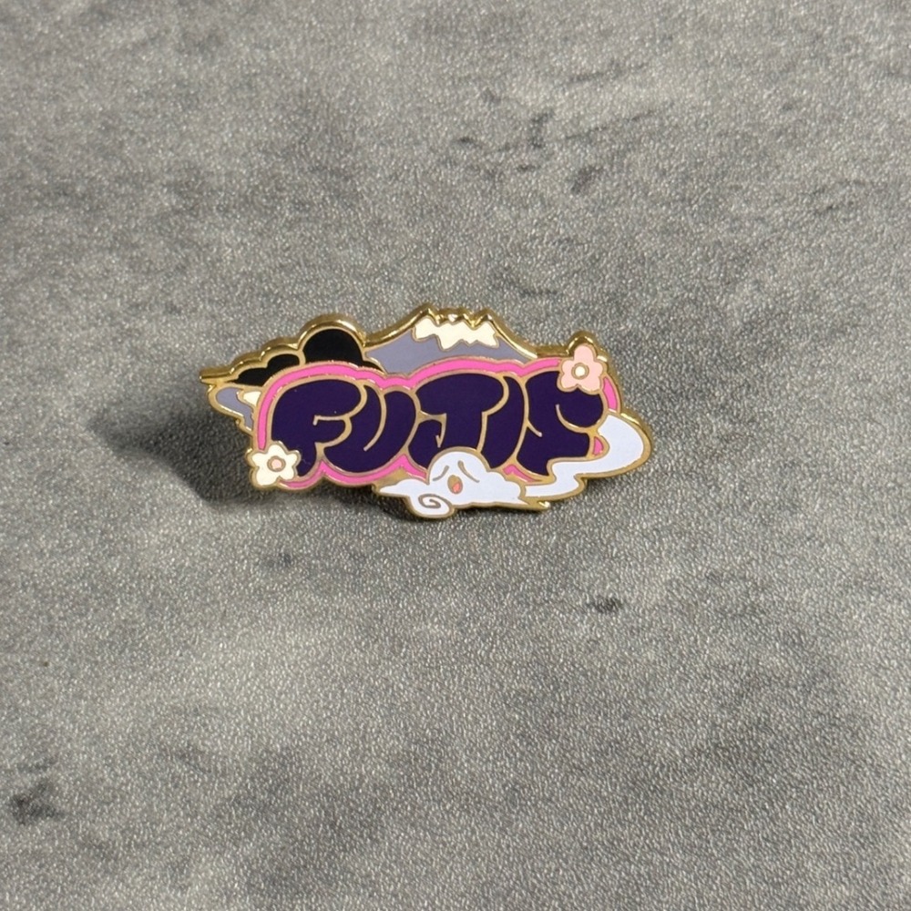 Hat Club Enamel Pin Mens OS Purple Mt Fuji Graffiti New Era Hat Exclusive HipHop
